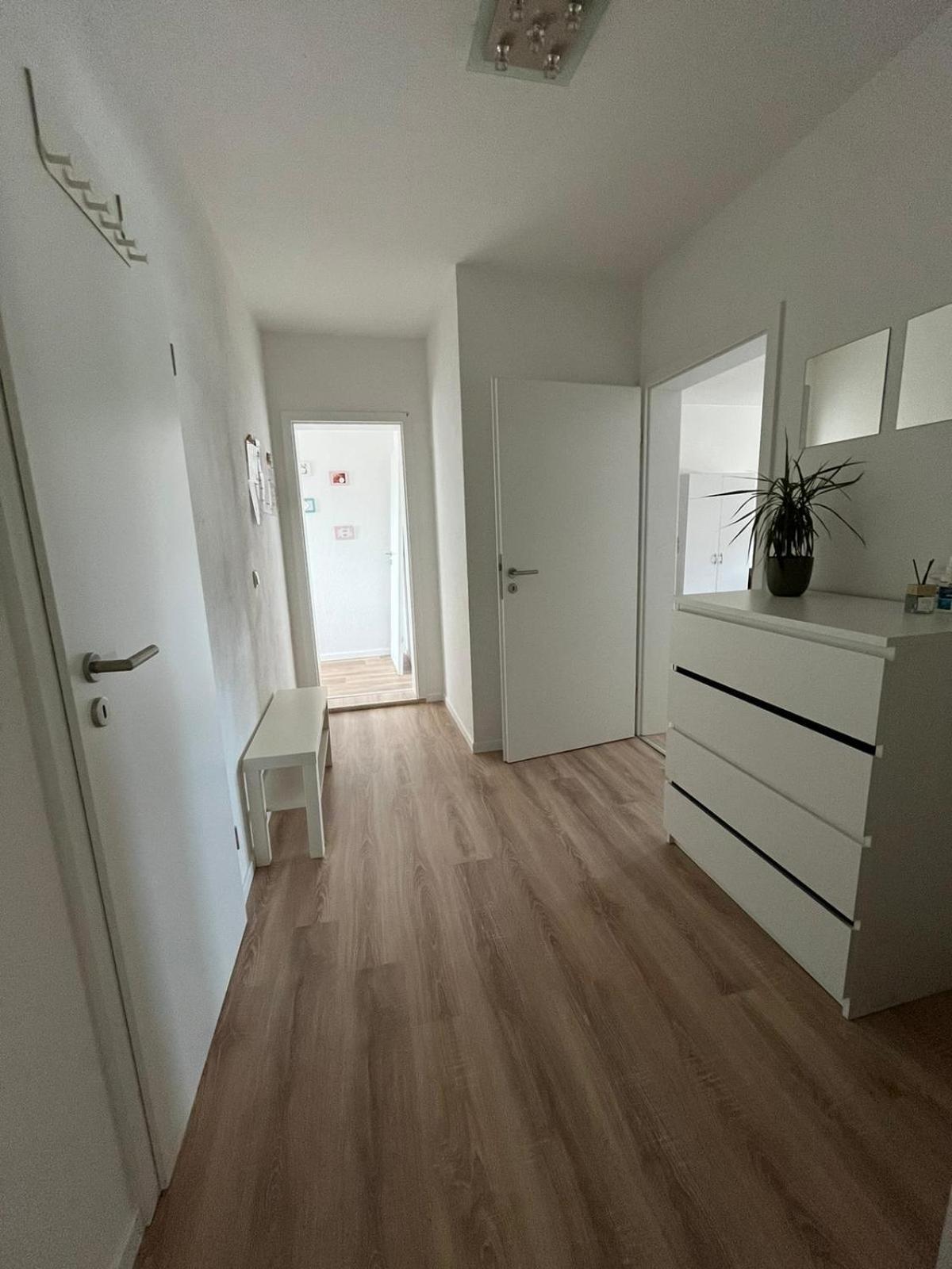 1 Raum Dachgeschosswohnung In Ruhiger Lage Limabach - Oberfrohna 外观 照片
