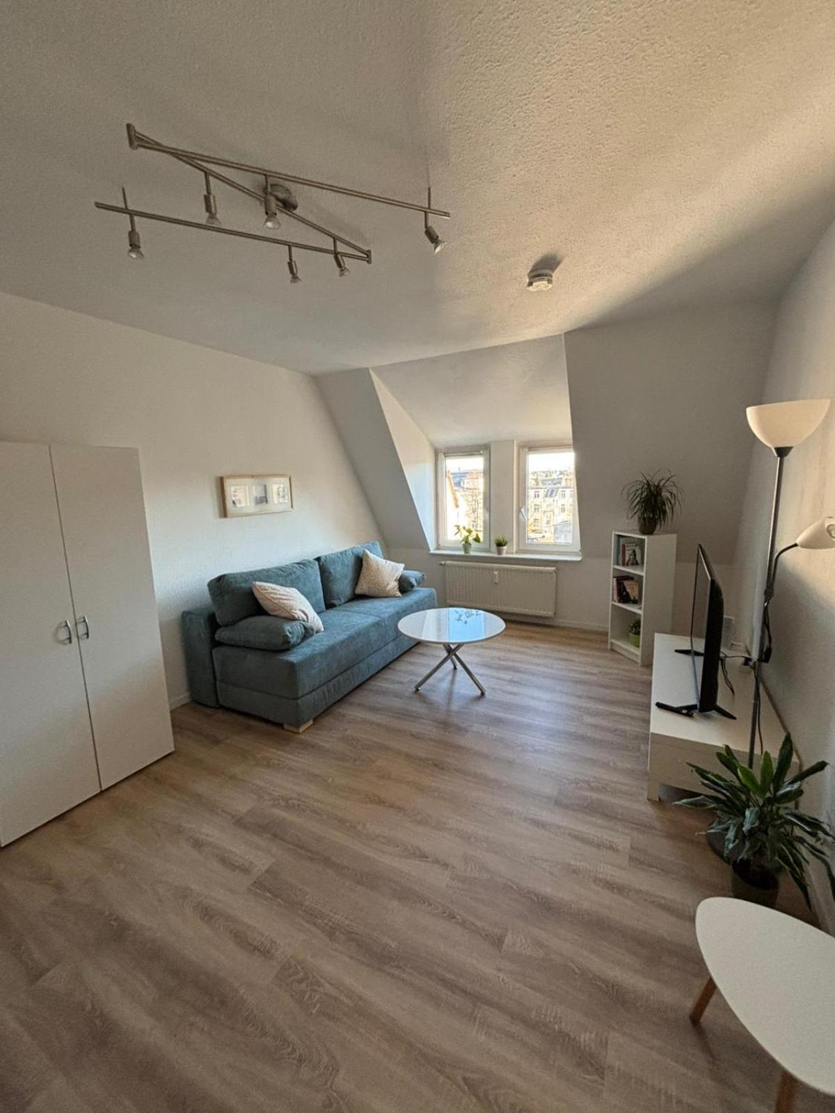 1 Raum Dachgeschosswohnung In Ruhiger Lage Limabach - Oberfrohna 外观 照片