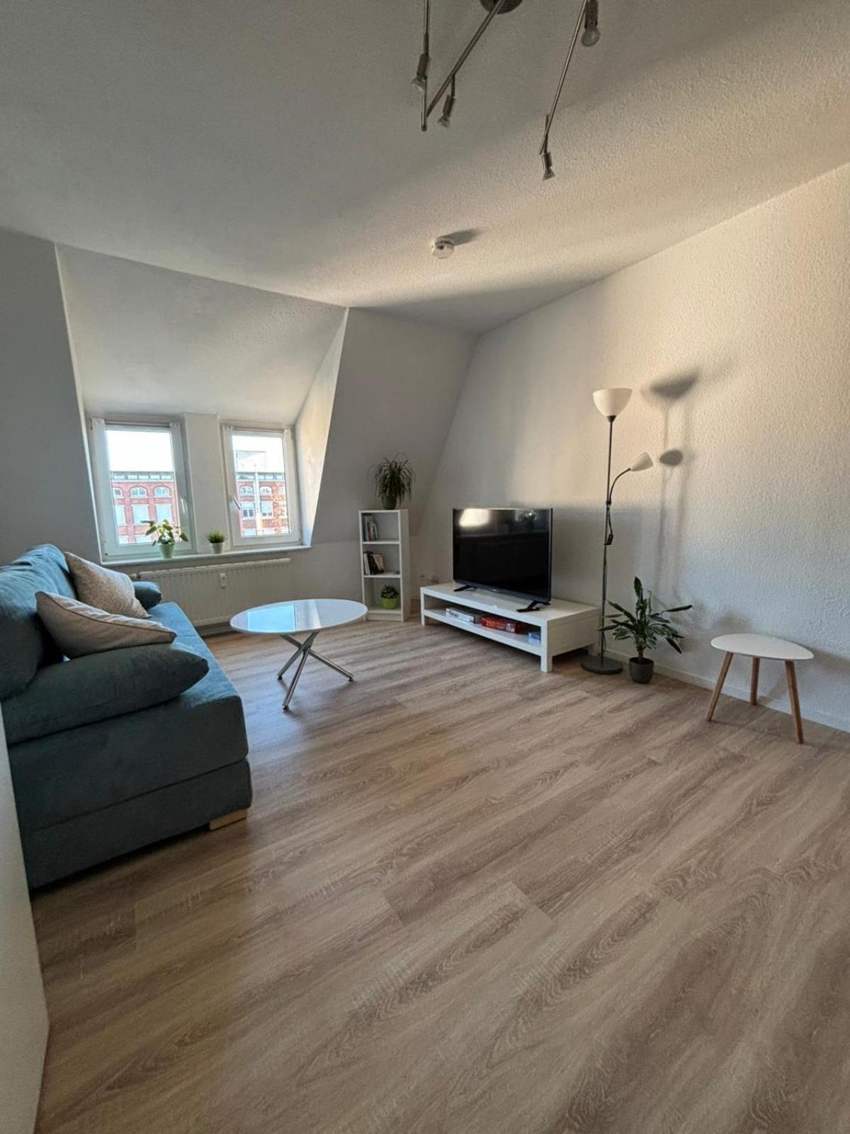 1 Raum Dachgeschosswohnung In Ruhiger Lage Limabach - Oberfrohna 外观 照片